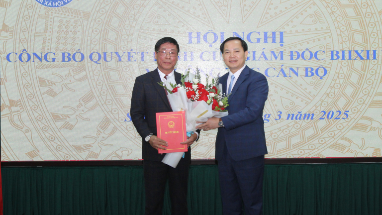 Công bố quyết định về công tác cán bộ tại BHXH tỉnh Sơn La