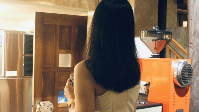 Yêu mù quáng, nhận 5 'chiếc sừng': Cô gái bàng hoàng khi biết mình bị thao túng tâm lý