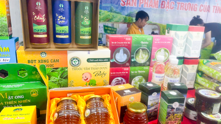 Sản phẩm OCOP Lai Châu được chào đón tại Hội chợ thương mại tỉnh Bắc Ninh