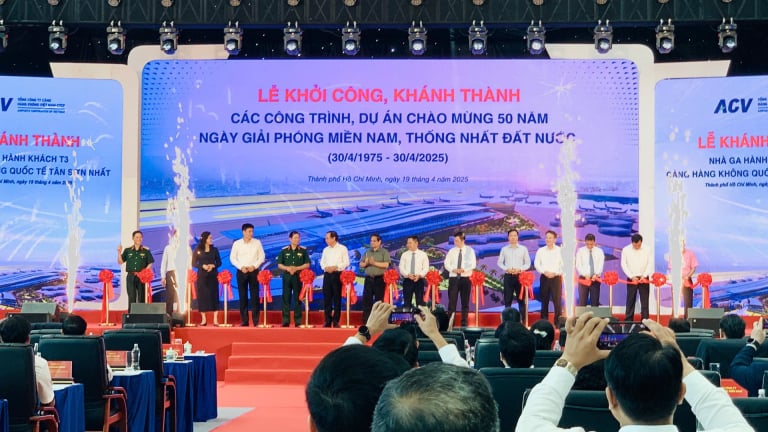 Nhà ga T3 sân bay Tân Sơn Nhất chính thức khánh thành