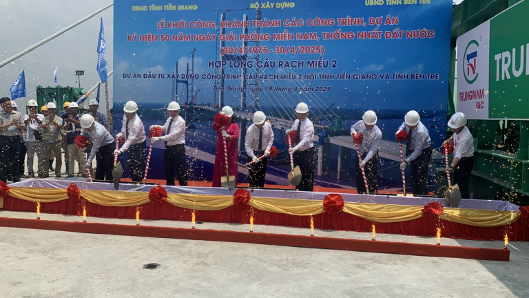 Hợp long cầu Rạch Miễu 2, hoàn thành dự án đáp ứng sự mong chờ của người dân