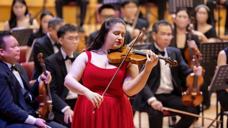 Nghệ sĩ violin nổi tiếng Sara Dragan chinh phục khán giả Hà Nội