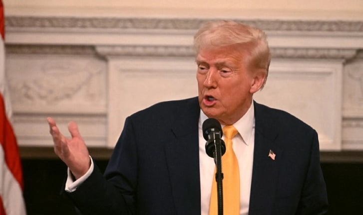 'Tôi nghĩ rằng quốc gia đó sẽ sớm bị nghiền nát': Ông Trump tuyên bố đang 'cứu' Ukraine 