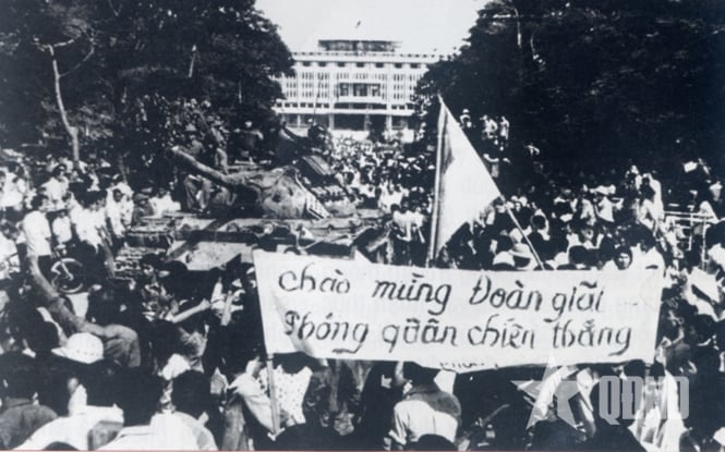 Đại thắng mùa Xuân 1975: Công tác giáo dục chính trị, tư tưởng quan trọng thế nào?