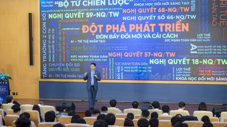 Chủ tịch FPT nói về 'cuộc chơi công nghệ' và cơ hội của Việt Nam