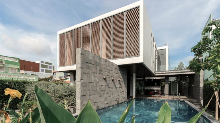 Tưởng là resort, ai ngờ lại là một ngôi nhà giữa phố tại Tiền Giang