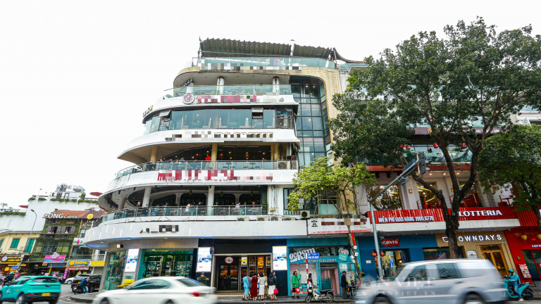 Thông tin mới nhất về việc phá dỡ tòa nhà “Hàm cá mập”