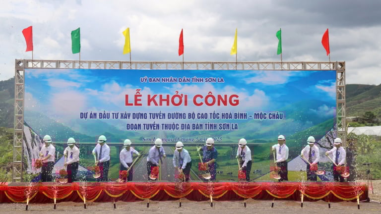 Khởi công cao tốc Hòa Bình - Mộc Châu