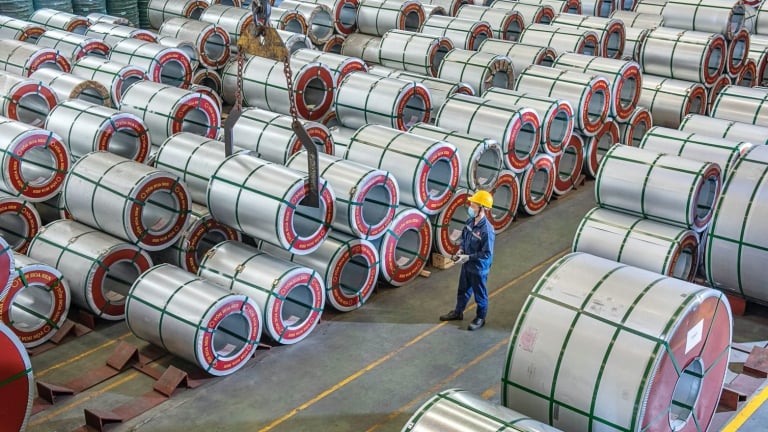Tập đoàn Hoa Sen lên tiếng về việc Mỹ nâng gấp đôi thuế nhập khẩu thép và nhôm lên 50% từ ngày 4/6