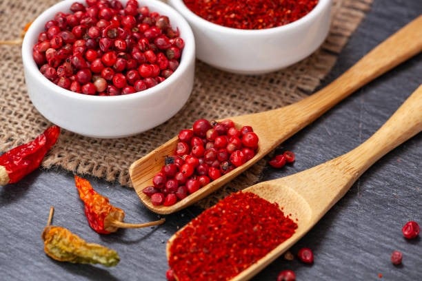 Giá tiêu nội địa lẫn xuất khẩu đều có tuần đi xuống 