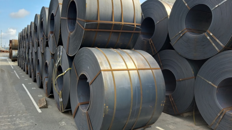 Giá thép Trung Quốc tiếp đà tăng trước cuộc đàm phán Mỹ - Trung