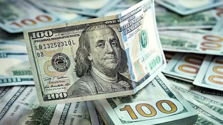 Giá USD hôm nay 11/6: Trong nước đồng loạt lao dốc