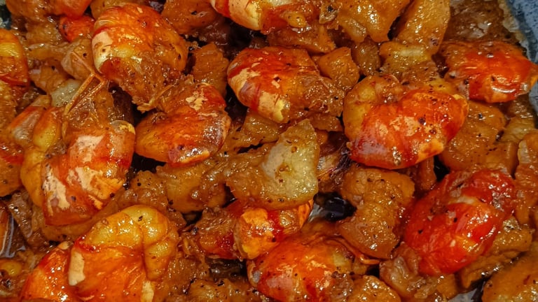 Mách bạn cách làm tôm rim thịt mặn ngọt thơm ngon đậm vị, cực kì hao cơm