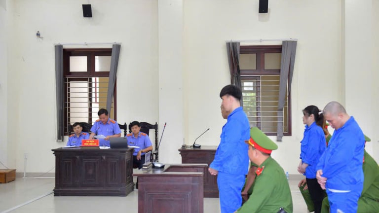 Tòa tuyên 3 án tử hình nhóm mua bán ma túy tông xe khiến cảnh sát giao thông tử vong ở Long An