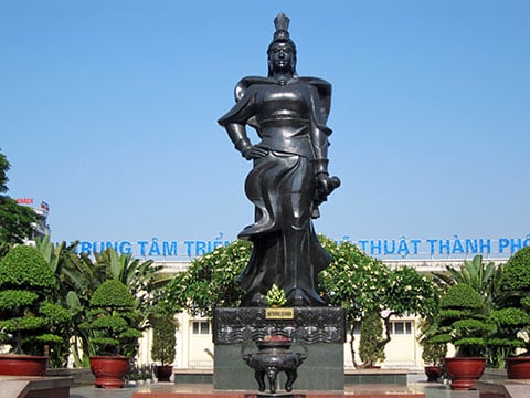 Bóng hình “Cá Kình biển Đông”: Nữ tướng Lê Chân và thiên anh hùng ca bất khuất
