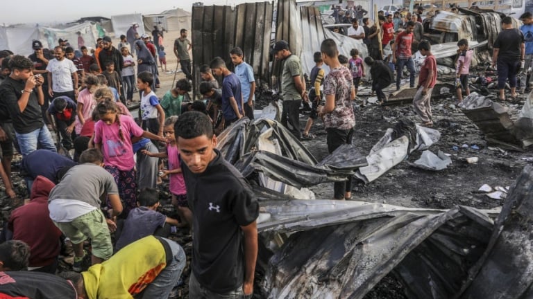Israel nã bom dồn dập, Gaza chìm trong 'hố sâu địa ngục' khi hàng trăm người chết, Liên Hợp Quốc cảnh báo thảm họa