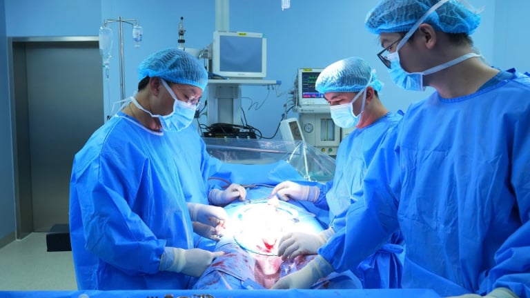  U70 tìm lại 'bản lĩnh đàn ông' nhờ kỹ thuật này 