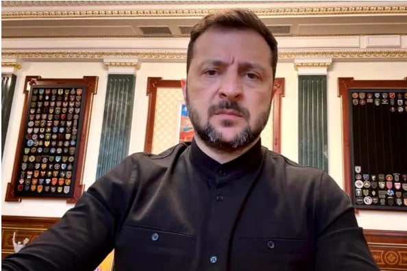 Người Ukraine mất niềm tin vào ông Zelensky: Hàng trăm nghìn binh sĩ đào ngũ, lòng dân phẫn nộ
