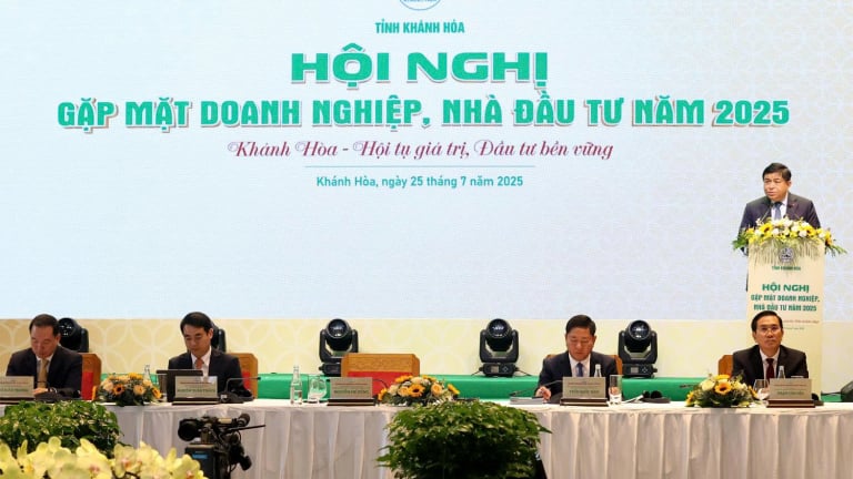 'Gợi mở' của Phó Thủ tướng Nguyễn Chí Dũng cho doanh nghiệp và nhà đầu tư tại Khánh Hòa