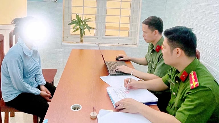 Đăng tin xúc phạm Cảnh sát giao thông trên Facebook, một phụ nữ bị phạt 7,5 triệu đồng