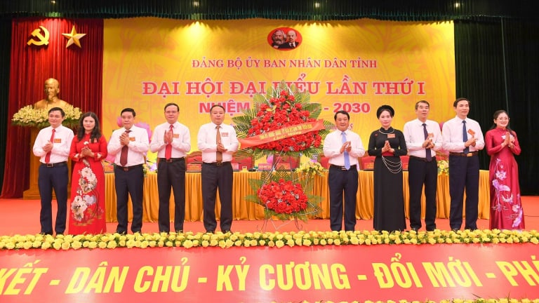 Tuyên Quang đặt mục tiêu 'kép': GRDP 95 triệu đồng/người và thu ngân sách 16.000 tỷ đồng