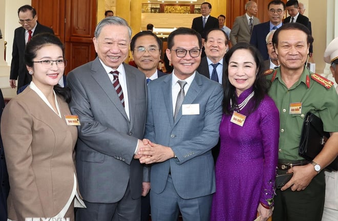 Tổng Bí thư: Trí thức, nhà khoa học, văn nghệ sỹ - lực lượng tiên phong mở đường cho dân tộc tiến lên