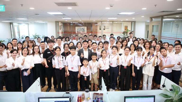 Quỹ Ươm mầm ước mơ SeABank nhận đỡ đầu thêm 10 học sinh nghèo hiếu học: Nối dài hành trình 10 năm gieo mơ ước