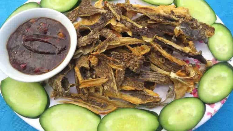 Loại cá to bè có cái đuôi lạ mắt này bắt phơi khô, nướng chấm nước mắm me, đặc sản Quảng Ngãi bén vị vạn người mê