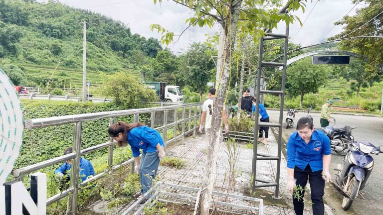 Nông thôn Tây Bắc: Người dân Nậm Hàng chung tay 'biến hình' làng quê, lập thành tích chào mừng Đại hội Đảng