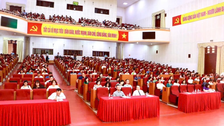 Lai Châu: Hơn 8600 cán bộ, giáo viên được bồi dưỡng chính trị hè, sẵn sàng bước vào năm học mới