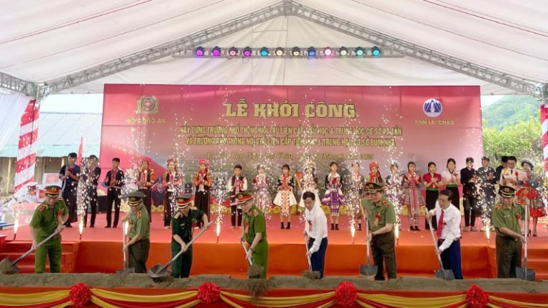Nông thôn Tây Bắc: Bộ Công an hỗ trợ xây 2 trường nội trú vùng biên giới Lai Châu 