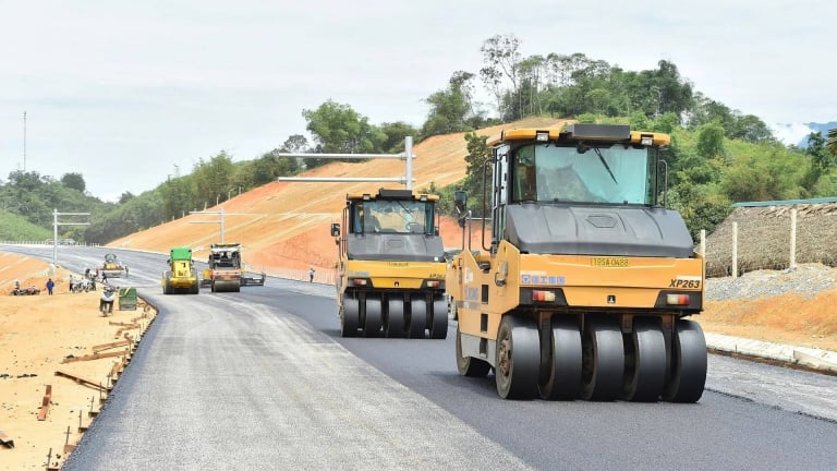 Tuyên Quang siết tiến độ giải ngân vốn đầu tư công, quyết tâm đạt tăng trưởng kinh tế 2 con số