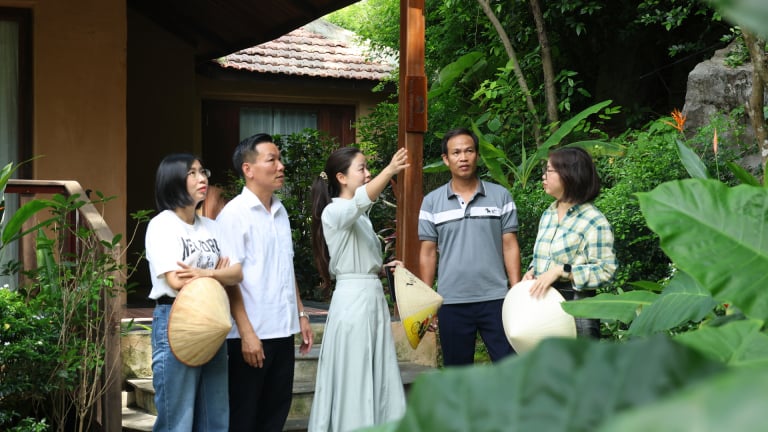Nông hộ Việt Nam - 40 năm Đổi mới: Khi nông dân thành doanh nhân du lịch (Bài 4)