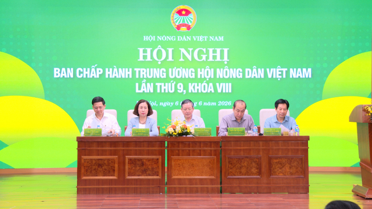 Hội nghị BCH Trung ương Hội Nông dân Việt Nam khóa VIII: Thống nhất cao phương án nhân sự trình Đại hội IX