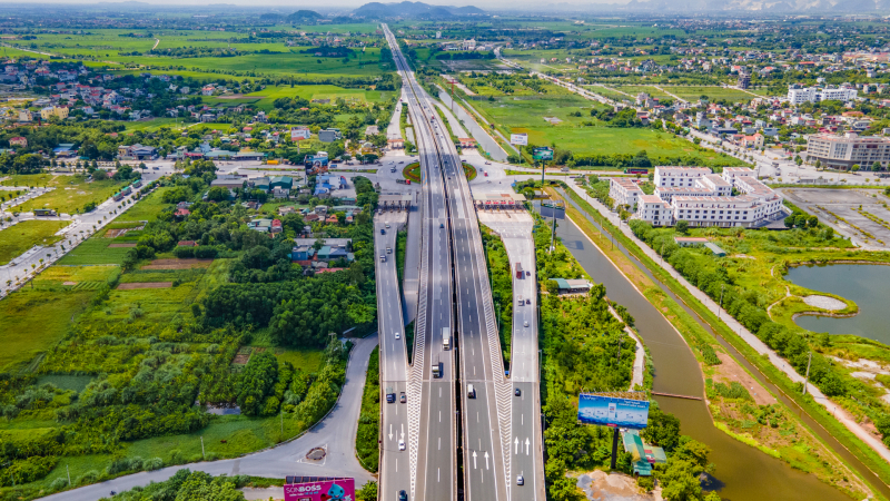 VEC có cơ sở để nâng cấp mở rộng cao tốc Nội Bài - Lào Cai và Cầu Giẽ - Ninh Bình