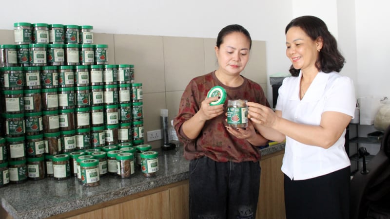 Đặc sản Bắc Giang đạt sao OCOP là thịt chưng mắm tép bán “cháy hàng”