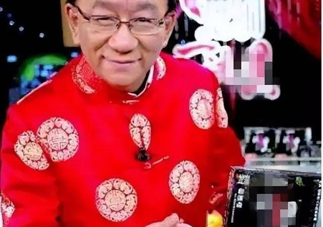 Thực phẩm chức năng - mảnh đất màu mỡ cho quảng cáo thổi phồng của nghệ sĩ