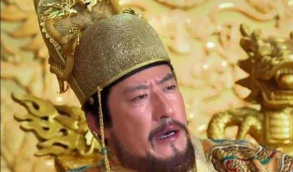Hoàng đế Trung Quốc thời xưa phát lương cho quan lại bằng cách nào?