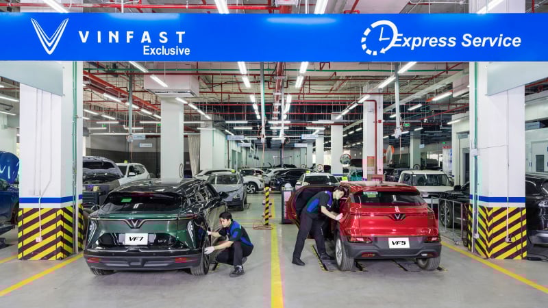 VinFast xác lập chuẩn dịch vụ hậu mãi “nhiều cái nhất” trên thị trường xe Việt