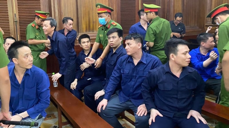 TIN NÓNG 24 GIỜ QUA: Tuyên 9 án tử hình trong đường dây mua bán ma túy xuyên quốc gia; nổ súng bắn người trong quán karaoke