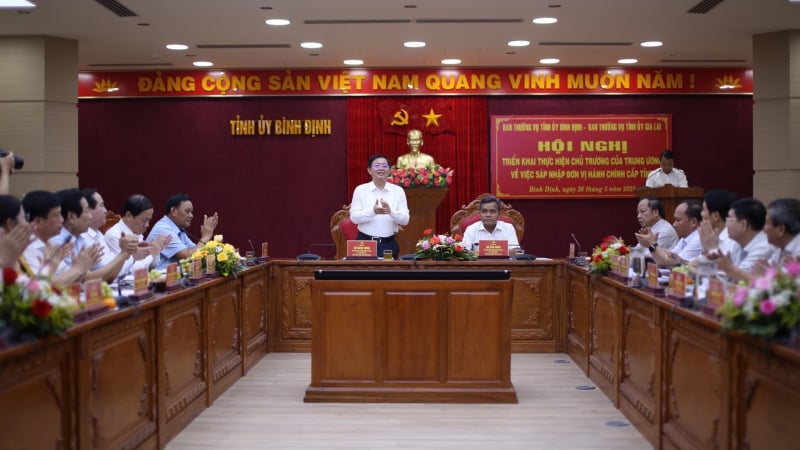 Thường trực Tỉnh uỷ Bình Định và Gia Lai họp 'nóng' bàn về công tác cán bộ khi sáp nhập