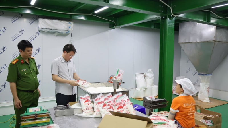 Lật mở chiêu 'đính kèm' tên quốc tế của nhóm doanh nghiệp sản xuất hàng giả