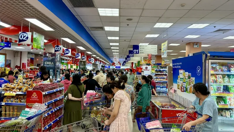 Tiêu dùng, mua sắm dịp đại lễ 30/4 tăng mạnh
