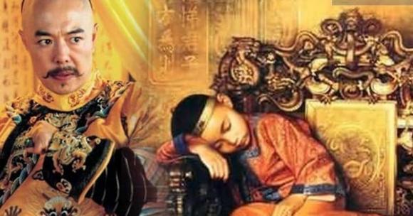 Vì sao là con trai Càn Long lại trở thành điều kinh hoàng nhất ở thời các hoàng đế Trung Hoa cổ đại?
