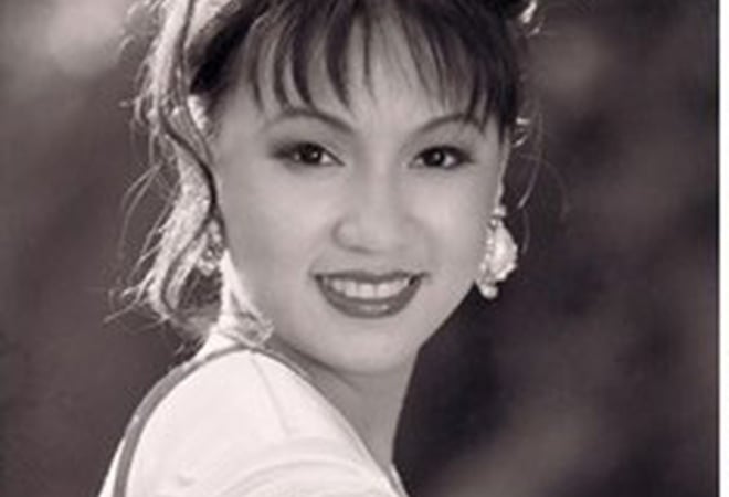 'Nữ hoàng ảnh lịch gợi cảm nhất' từ bỏ sự nghiệp khi đang ở đỉnh cao và cuộc hôn nhân lần 2 kín tiếng 