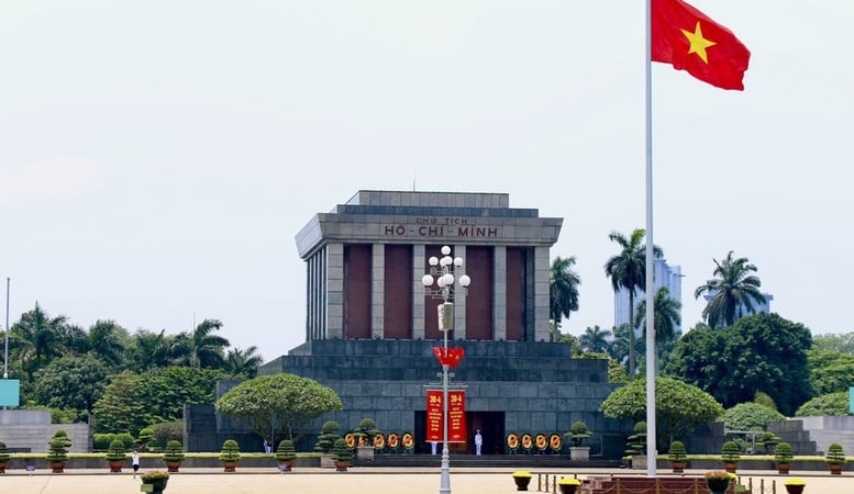 Thủ tướng giao Bộ Quốc phòng các nhiệm vụ triển khai thi hành Pháp lệnh Quản lý, bảo vệ Khu di tích Lăng Chủ tịch Hồ Chí Minh