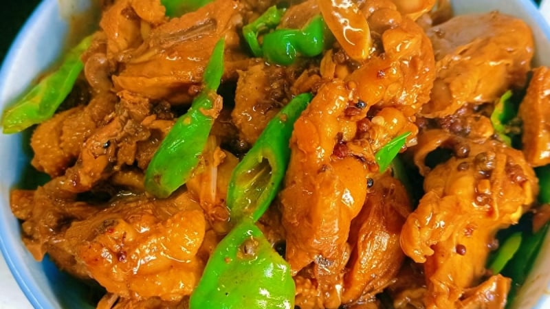 Loại thịt rẻ hơn cá, tươi hơn thịt bò, ít chất béo, giàu protein, hầm cay cực đưa cơm