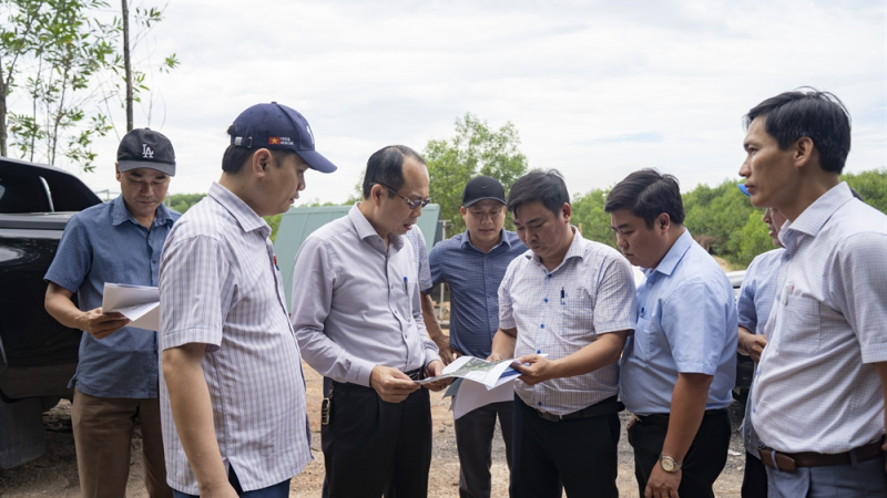 Lãnh đạo TP.Huế kiểm tra nguồn cung đất san lấp cho dự án mở rộng cao tốc Cam Lộ- La Sơn 