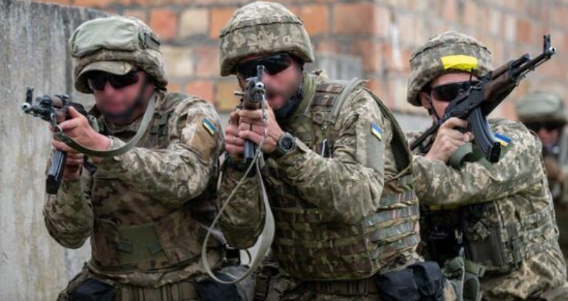 Ukraine bất ngờ mở cuộc điều tra Lữ đoàn tinh nhuệ nhưng nhiều tai tiếng được Pháp huấn luyện 
