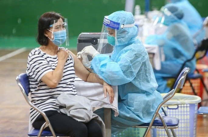 Số ca Covid-19 ở TP.HCM tăng vọt do biến thể mới, đã có người tử vong
